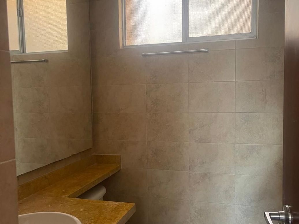 Apartamento de 3 alcobas en arriendo en Ub. Hacienda Cordoba Niza, Bogotá, 110 m² · foto 8 de 14
