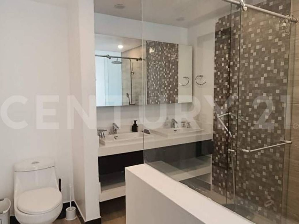 Apartamento de 2 alcobas en arriendo en El Nogal, Bogotá, 136 m² · foto 9 de 14