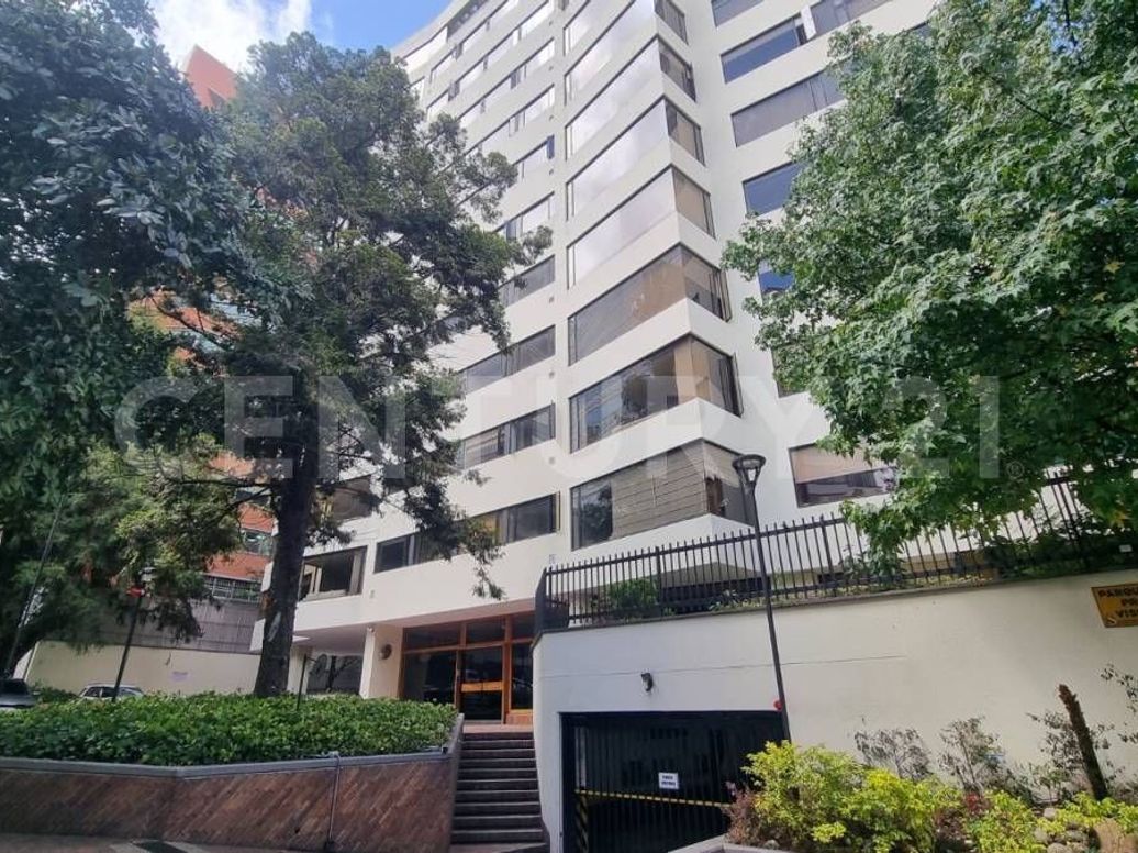 Apartamento de 2 alcobas en arriendo en El Nogal, Bogotá, 136 m² · foto 14 de 14