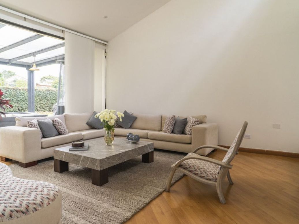 Casa de 4 alcobas en venta en Casa Blanca, Bogotá, 312 m² · foto 2 de 20