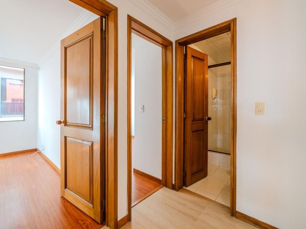 Apartamento de 3 alcobas en venta en Santa Barbara Occidental, Bogotá, 98 m² · foto 12 de 20