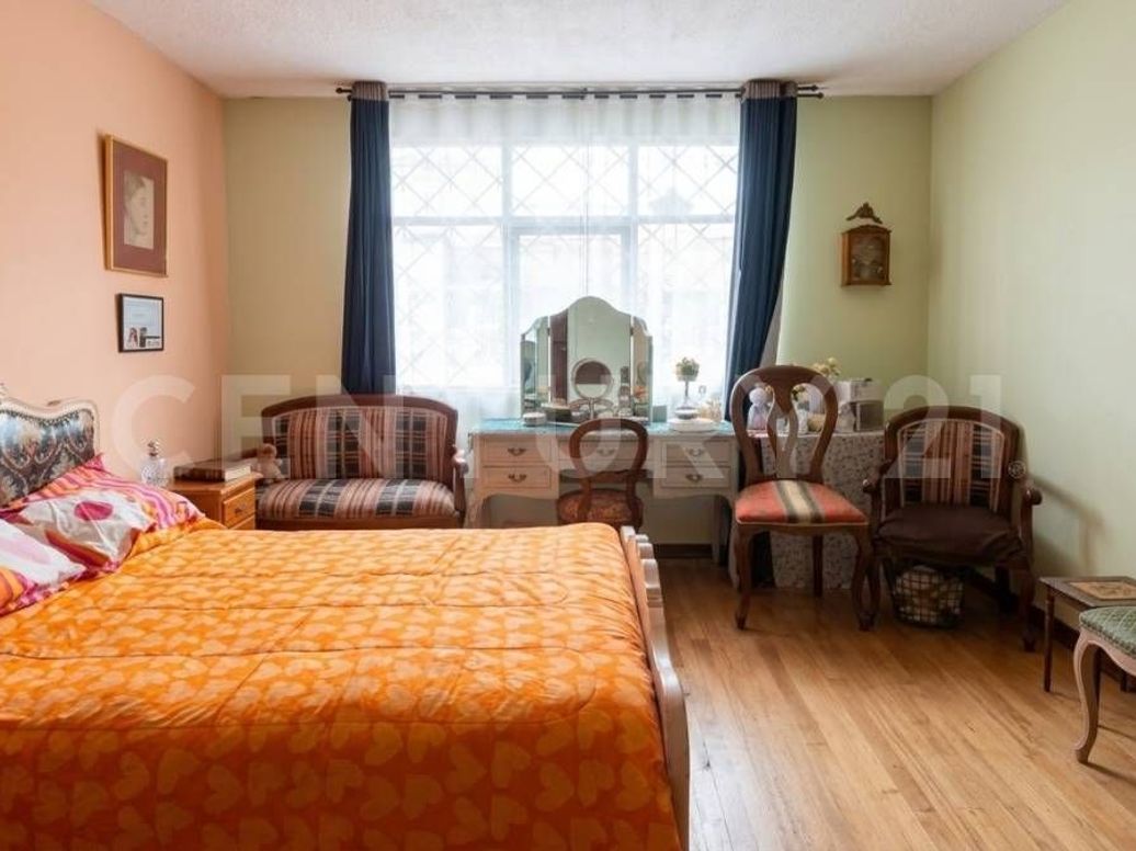 Casa de 5 alcobas en venta en Santa Isabel, Bogotá, 176 m² · foto 13 de 16