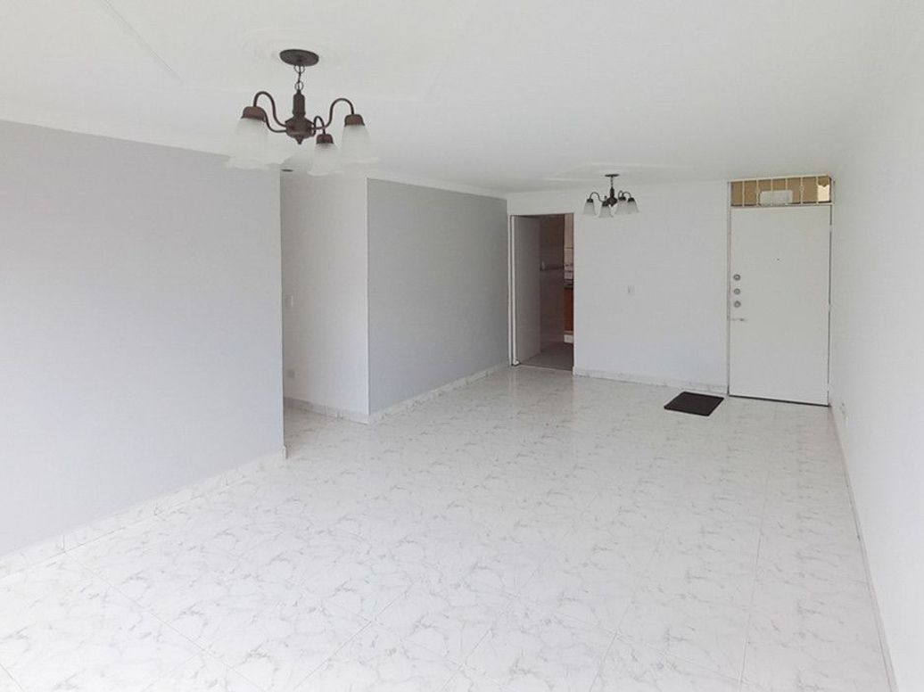 Apartamento de 3 alcobas en venta en Minuto De Dios, Bogotá, 84 m² · foto 3 de 20