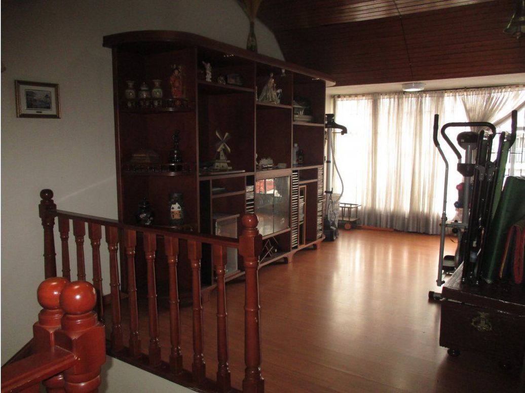 Casa de 4 alcobas en venta en Pontevedra, Bogotá, 240 m² · foto 13 de 20