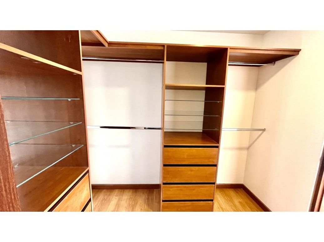 Apartamento de 3 alcobas en venta en Cedritos, Bogotá, 105 m² · foto 19 de 20