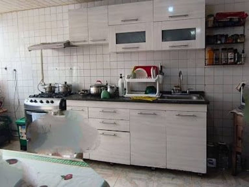 Casa de 5 alcobas en venta en Ciudad Berna, Bogotá, 197 m² · foto 2 de 8