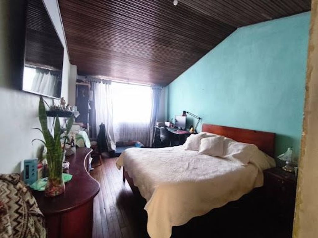 Casa de 5 alcobas en venta en Ciudad Berna, Bogotá, 197 m² · foto 6 de 8