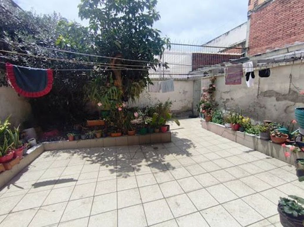 Casa de 5 alcobas en venta en Ciudad Berna, Bogotá, 197 m² · foto 8 de 8