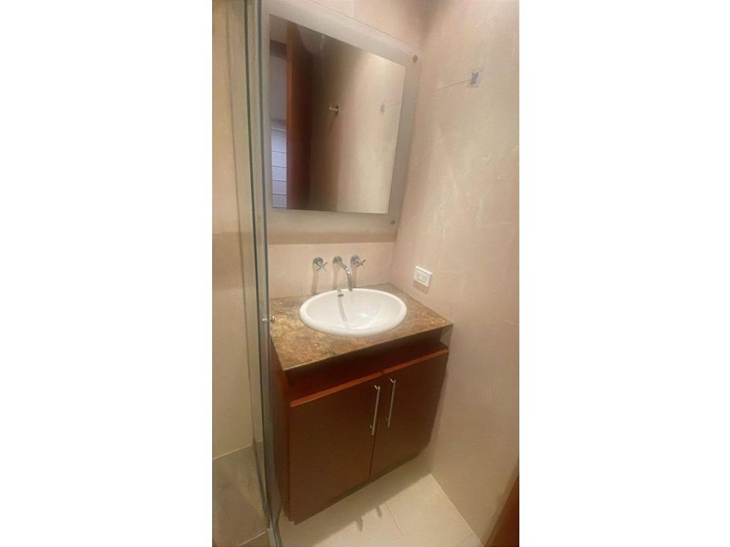Apartamento de 2 alcobas en venta en Chico, Bogotá, 78 m² · foto 11 de 11