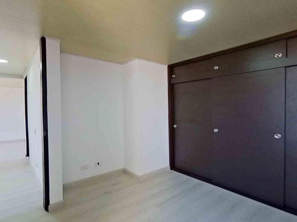 Apartamento de 3 alcobas en venta en Los Naranjos, Bogotá, 46 m² · foto 5 de 14