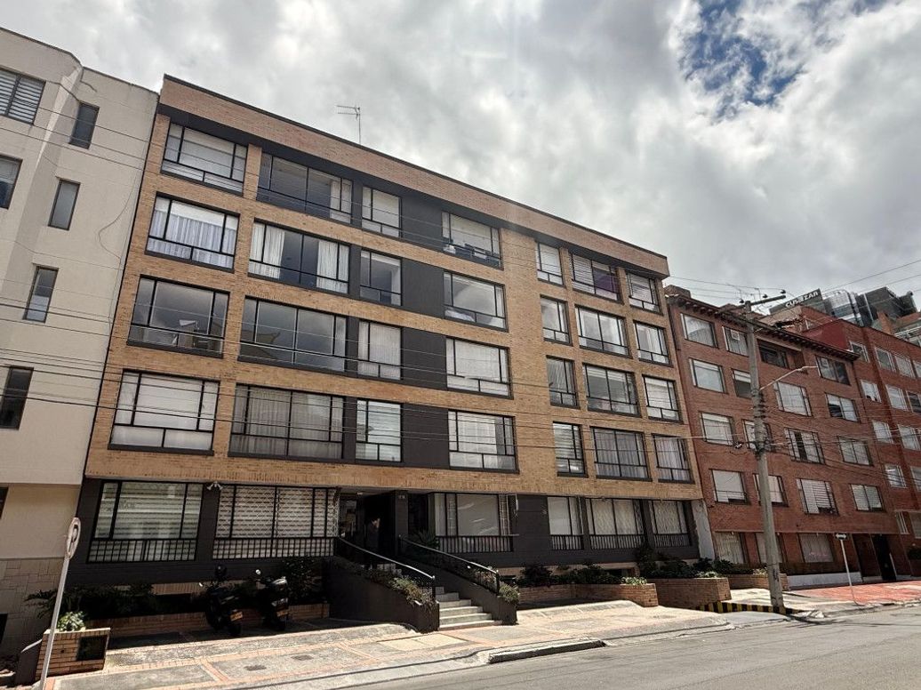 Apartamento de 2 alcobas en venta en Campo Alegre, Bogotá, 57 m² · foto 13 de 13