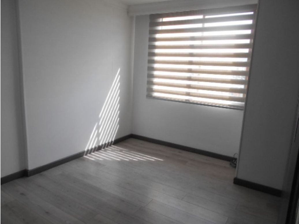 Casa de 3 alcobas en venta en Terminal De Transportes, Bogotá, 120 m² · foto 2 de 20
