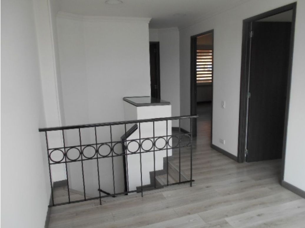 Casa de 3 alcobas en venta en Terminal De Transportes, Bogotá, 120 m² · foto 12 de 20