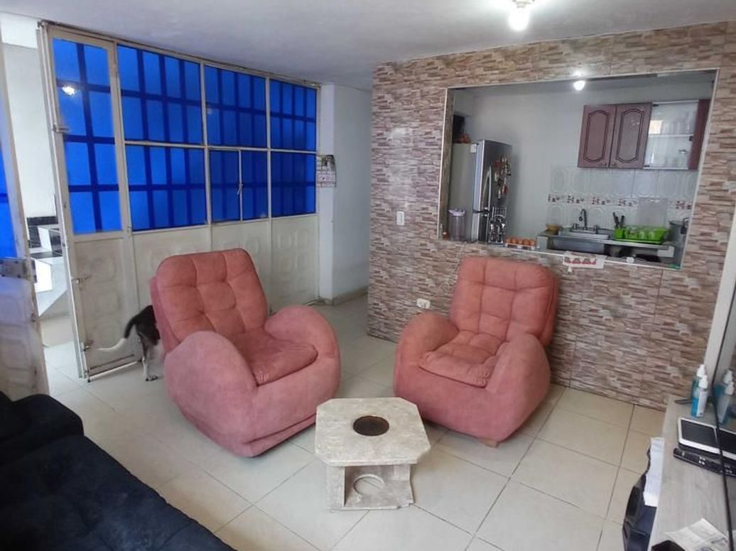 Casa de 8 alcobas en venta en Villa Andrea, Bogotá, 170 m² · foto 5 de 20