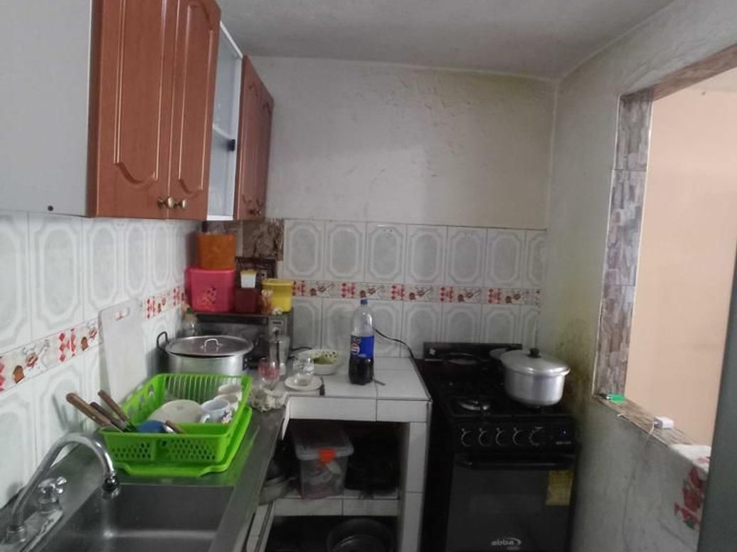 Casa de 8 alcobas en venta en Villa Andrea, Bogotá, 170 m² · foto 3 de 20