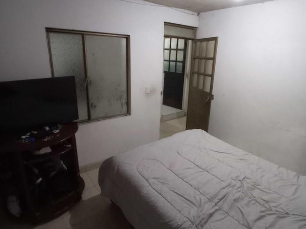Casa de 8 alcobas en venta en Villa Andrea, Bogotá, 170 m² · foto 18 de 20