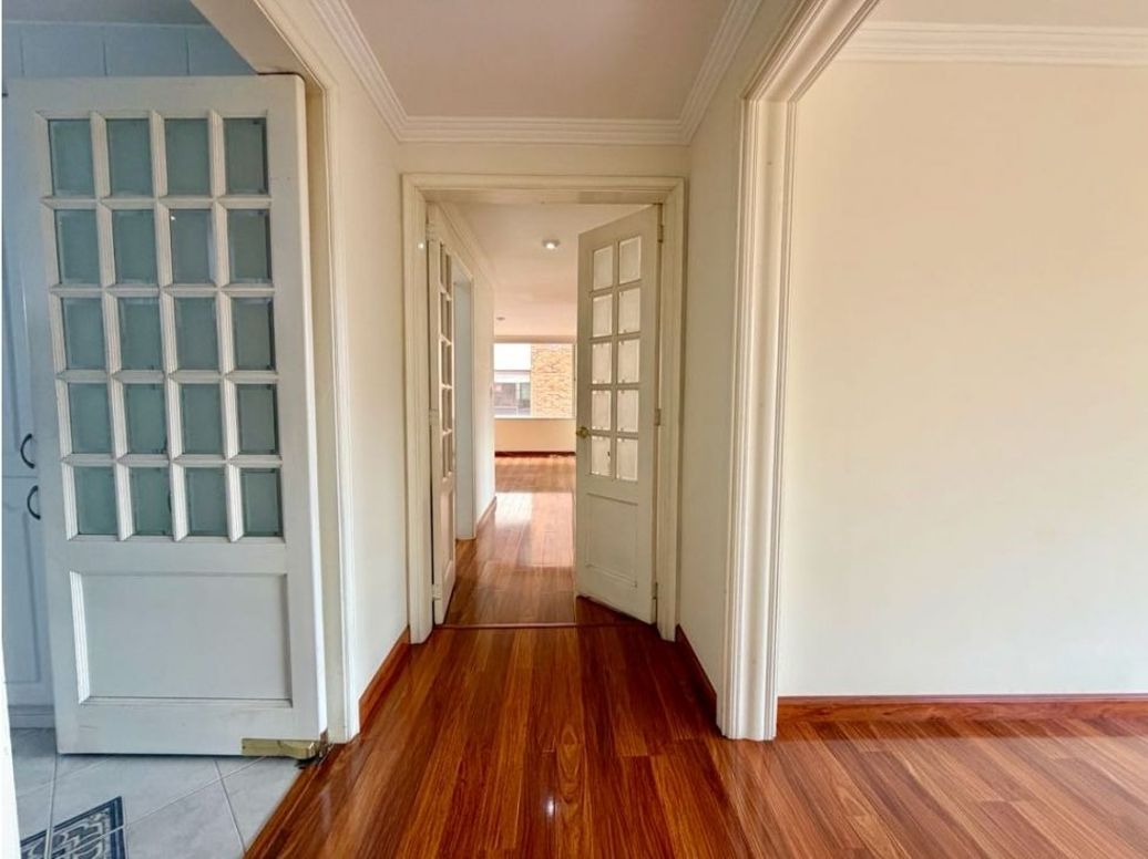 Apartamento de 3 alcobas en venta en Santa Barbara, Bogotá, 173 m² · foto 8 de 20