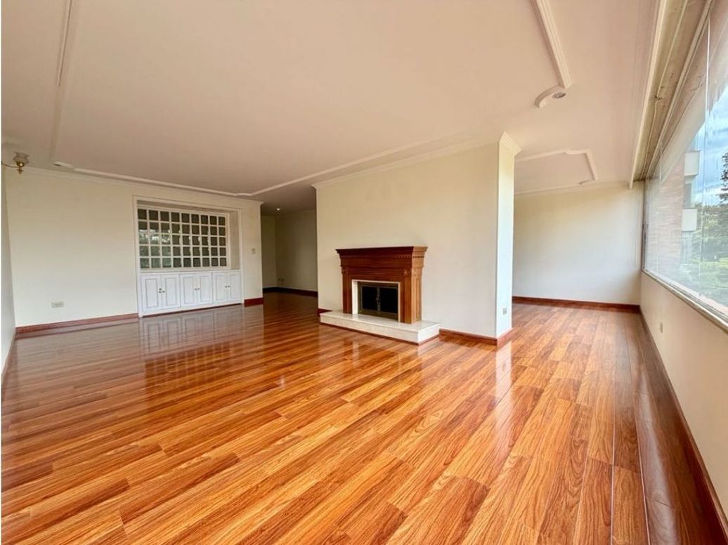 Apartamento de 3 alcobas en venta en Santa Barbara, Bogotá, 173 m² · foto 3 de 20