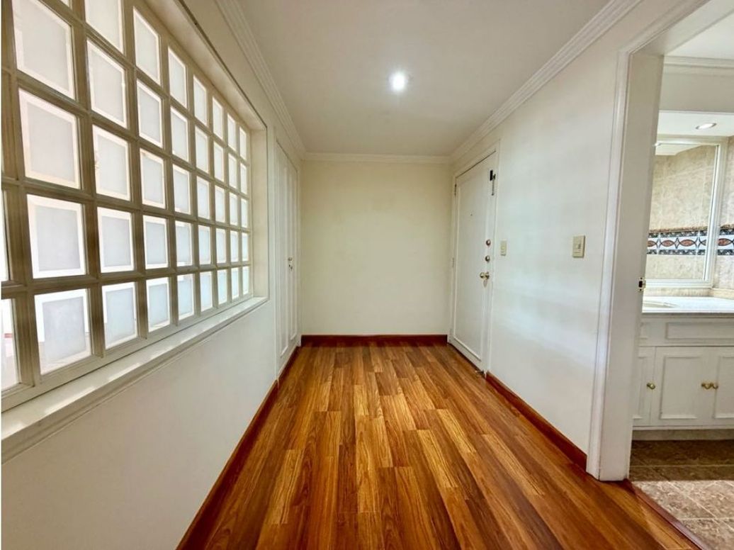 Apartamento de 3 alcobas en venta en Santa Barbara, Bogotá, 173 m² · foto 7 de 20