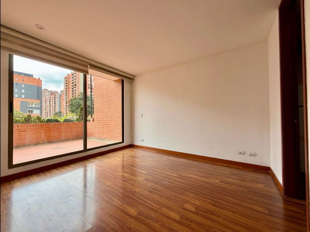 Apartamento de 3 alcobas en venta en Gratamira, Bogotá, 92 m² · foto 9 de 20