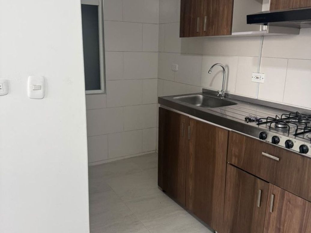 Apartamento de 3 alcobas en arriendo en Morabia, Bogotá, 45 m² · foto 4 de 9