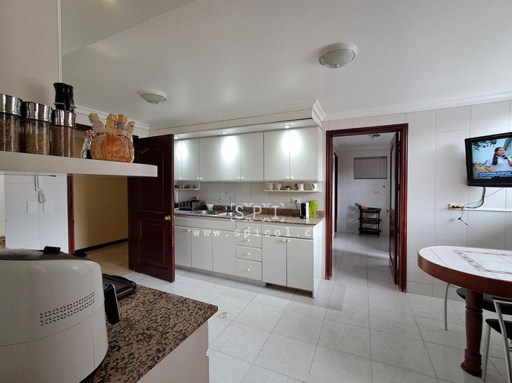 Apartamento de 4 alcobas en venta en Sabanalarga, Bogotá, 230 m² · foto 6 de 20