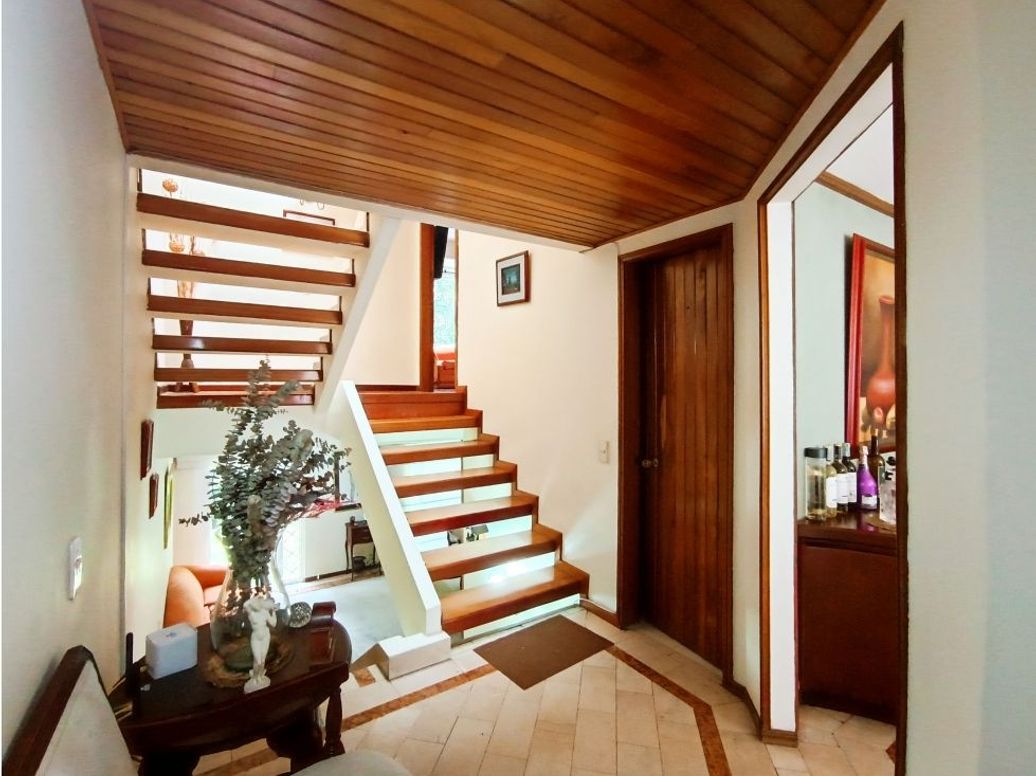 Casa de 4 alcobas en venta en Country Club, Bogotá, 176 m² · foto 3 de 20