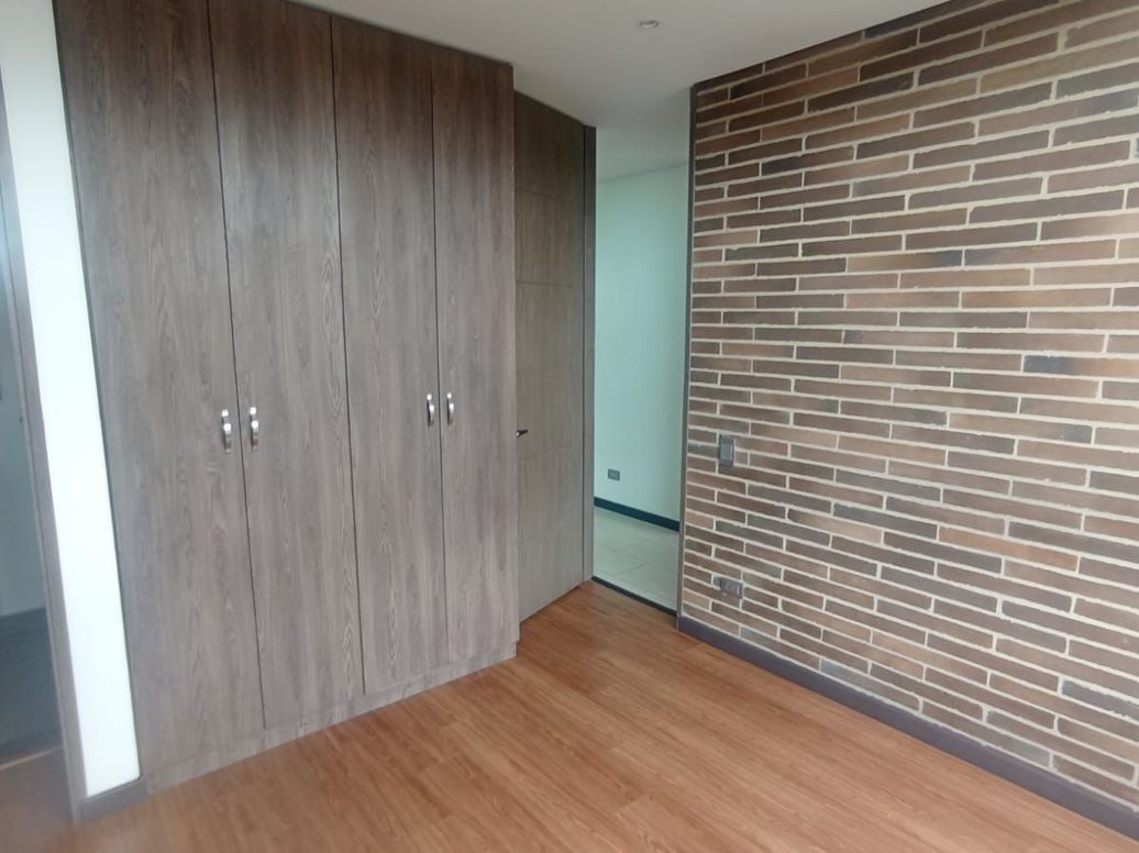 Apartamento de 2 alcobas en arriendo en Santa Helenita, Bogotá, 40 m² · foto 2 de 13