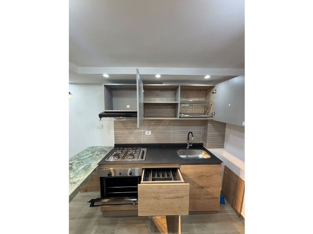 Apartamento de 2 alcobas en venta en Centro Fontibon, Bogotá, 42 m² · foto 5 de 9