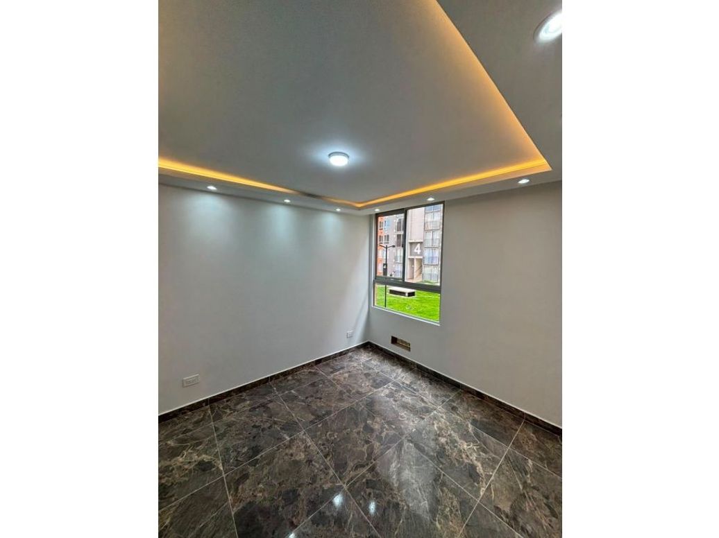 Apartamento de 2 alcobas en venta en Centro Fontibon, Bogotá, 42 m² · foto 3 de 9