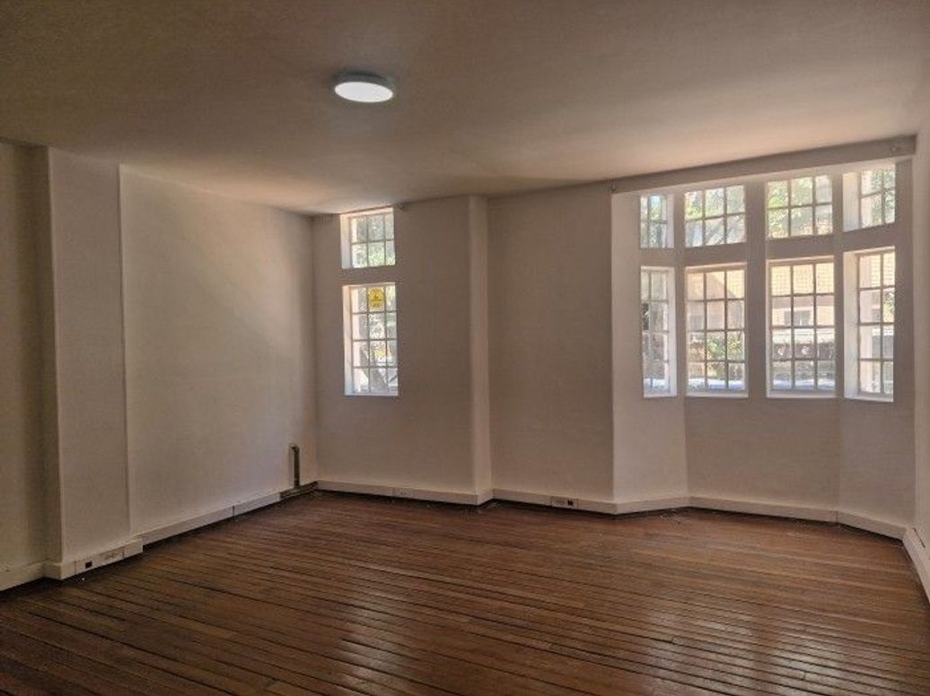 Casa de 12 alcobas en arriendo en Quinta Camacho, Bogotá, 422 m² · foto 17 de 20