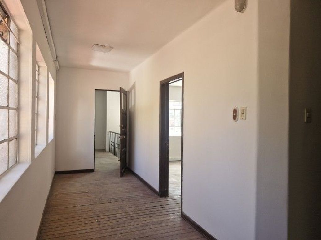 Casa de 12 alcobas en arriendo en Quinta Camacho, Bogotá, 422 m² · foto 20 de 20