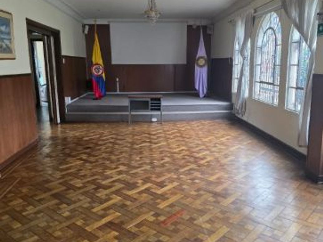 Casa de 6 alcobas en venta en A.S.D, Bogotá, 780 m² · foto 8 de 19
