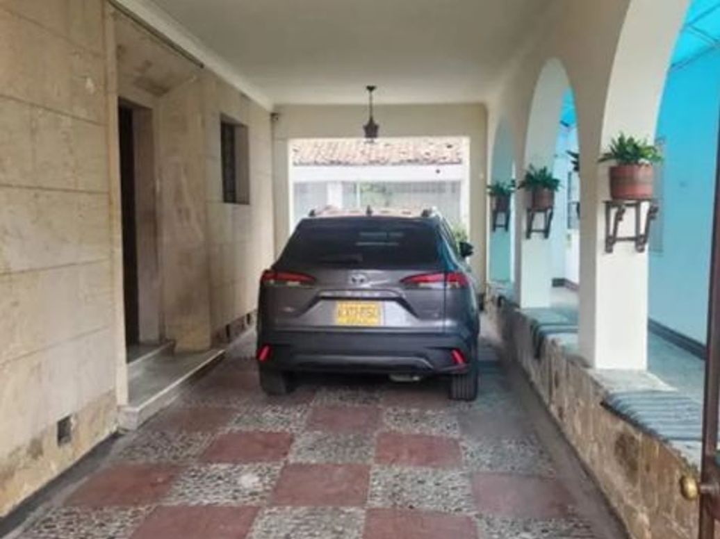 Casa de 6 alcobas en venta en A.S.D, Bogotá, 780 m² · foto 17 de 19