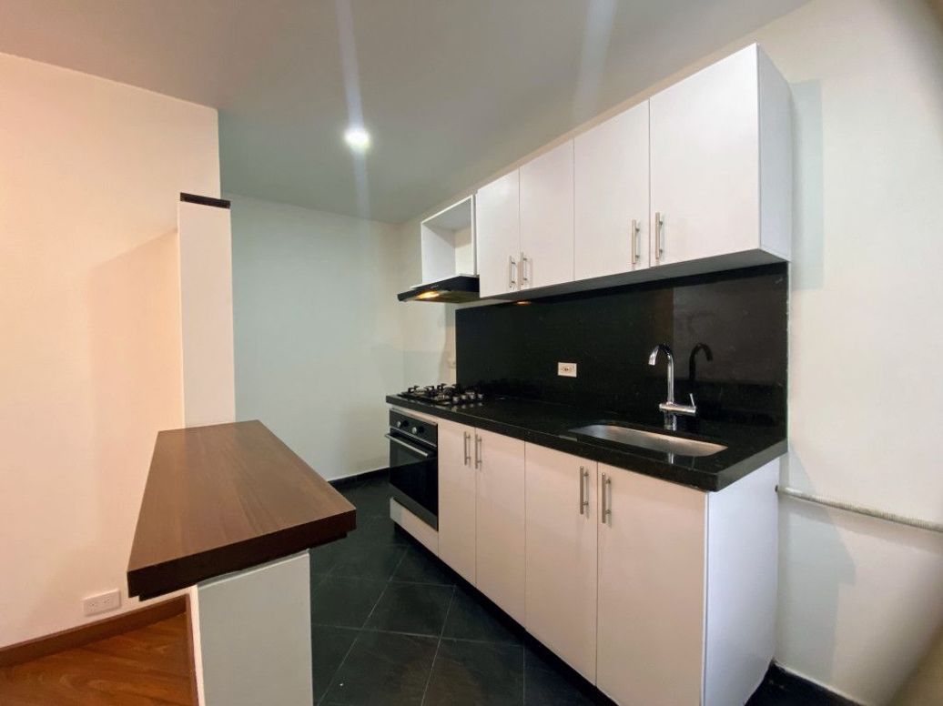 Apartamento de 1 alcoba en venta en Nuevo Contry, Bogotá, 55 m² · foto 5 de 19