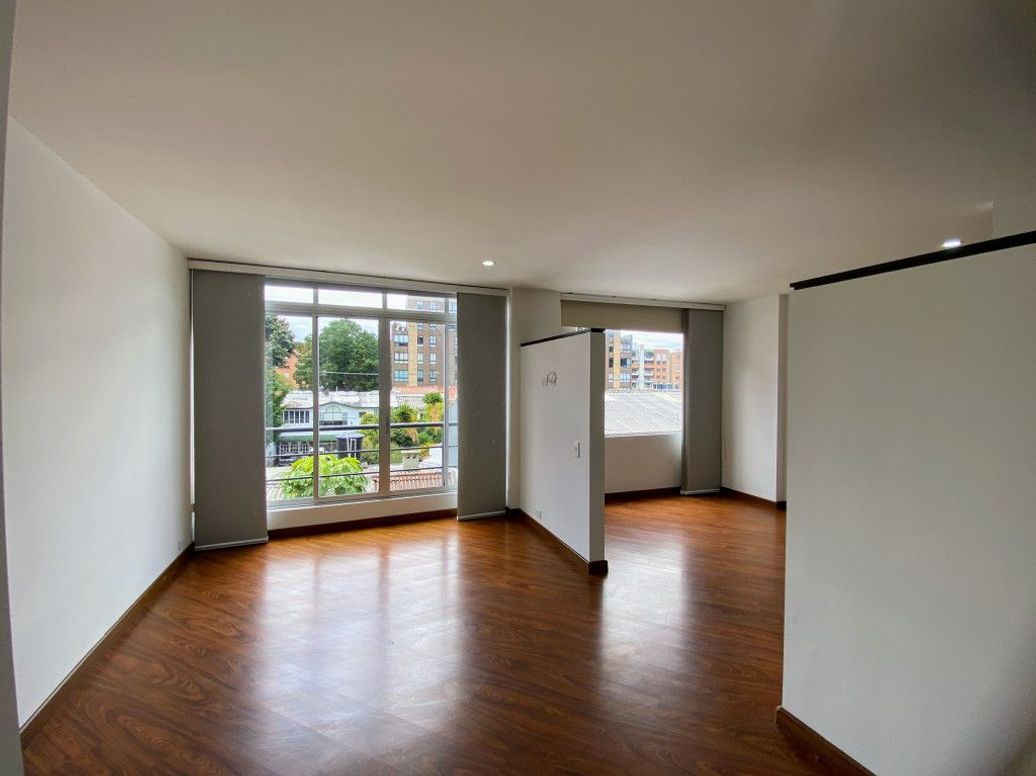 Apartamento de 1 alcoba en venta en Nuevo Contry, Bogotá, 55 m² · foto 11 de 19