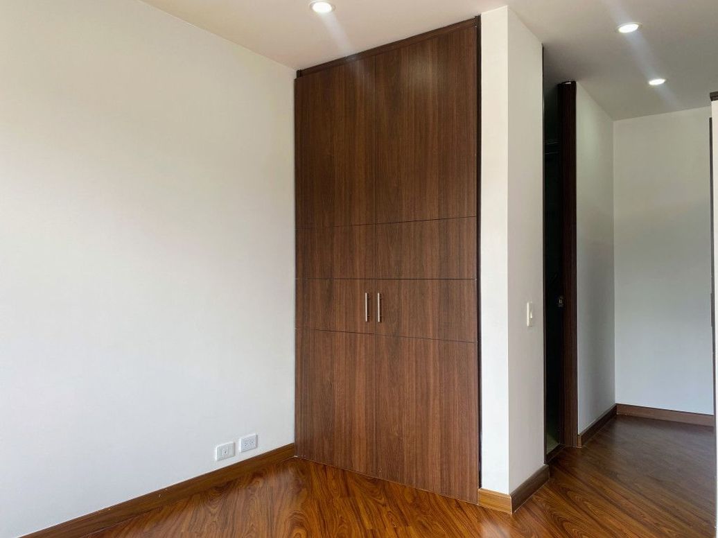 Apartamento de 1 alcoba en venta en Nuevo Contry, Bogotá, 55 m² · foto 14 de 19