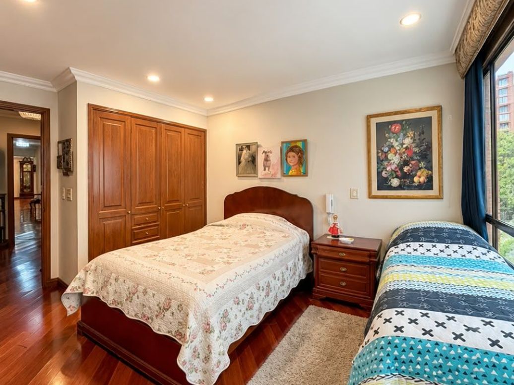 Apartamento de 3 alcobas en venta en Chicó Norte, Bogotá, 305 m² · foto 12 de 18