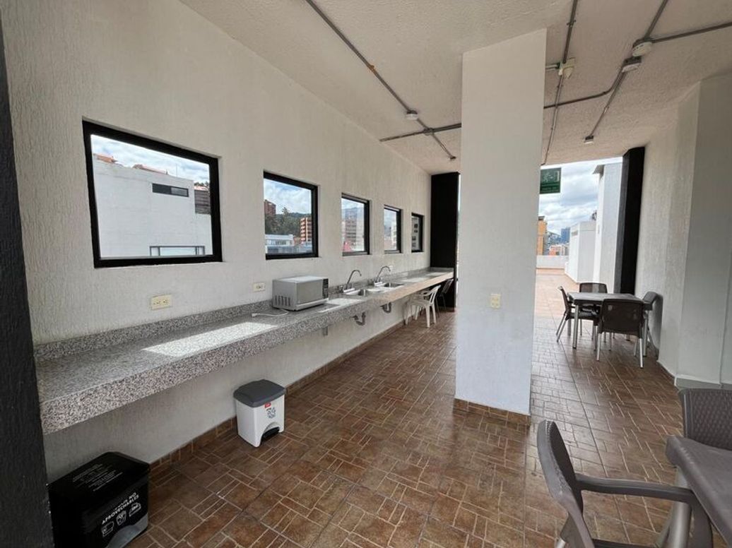 Apartaestudio en venta en Cerros De Los Alpes, Bogotá, 47 m² · foto 11 de 14