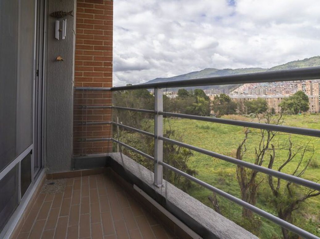 Apartamento de 3 alcobas en venta en San Antonio Nor - Occidental, Bogotá, 101 m² · foto 7 de 20