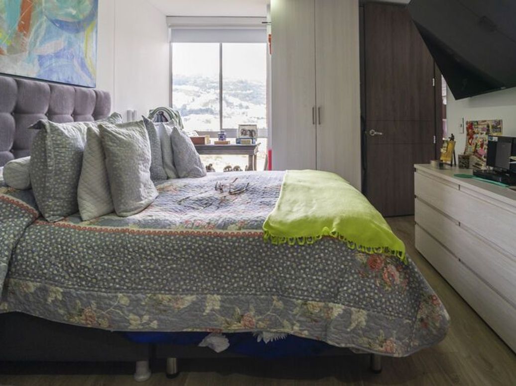 Apartamento de 3 alcobas en venta en San Antonio Nor - Occidental, Bogotá, 101 m² · foto 8 de 20
