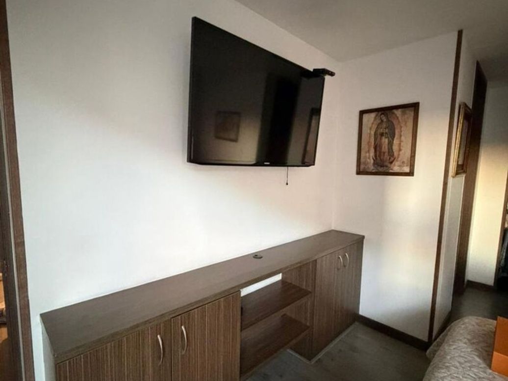 Apartamento de 3 alcobas en venta en La Felicidad, Bogotá, 82 m² · foto 9 de 14