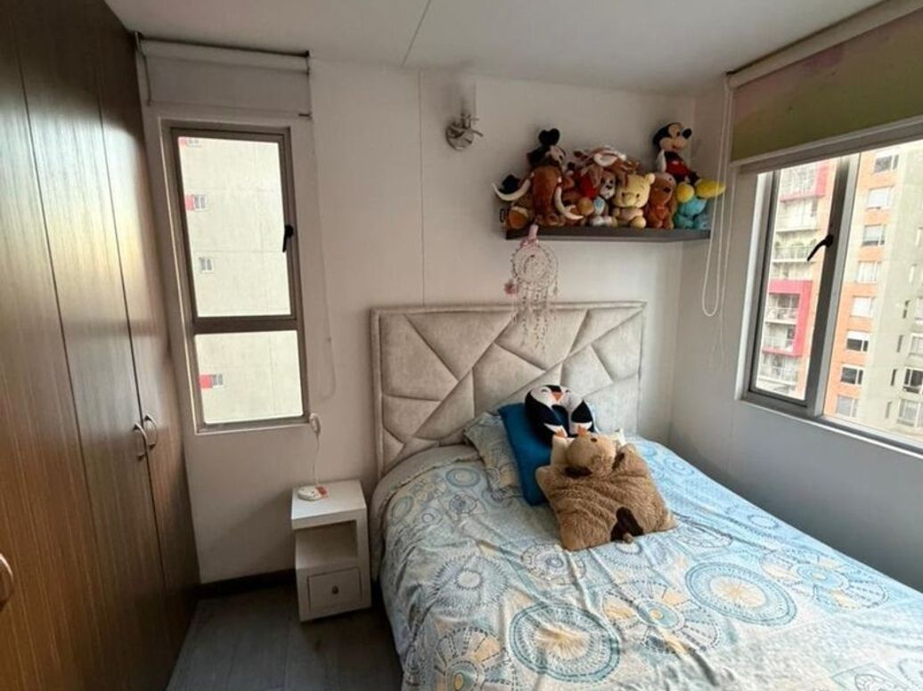 Apartamento de 3 alcobas en venta en La Felicidad, Bogotá, 82 m² · foto 12 de 14