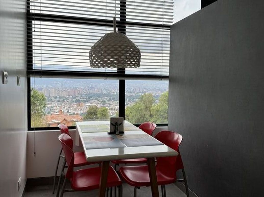Apartamento de 3 alcobas en venta en Suba Naranjos, Bogotá, 223 m² · foto 4 de 12