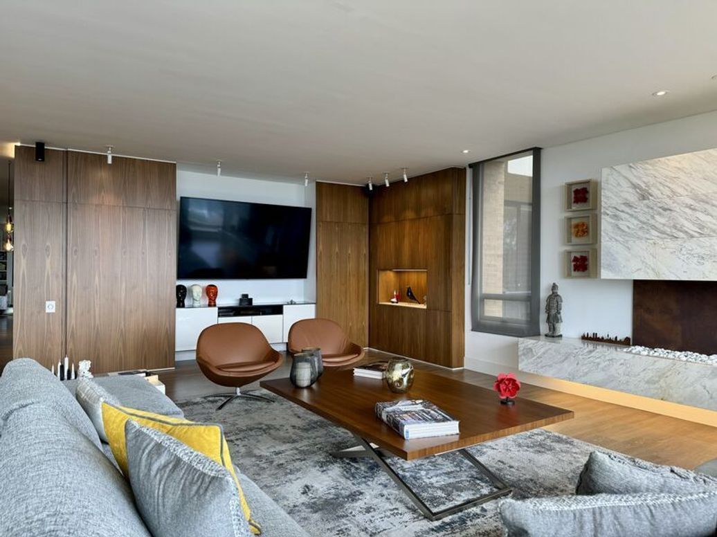 Apartamento de 3 alcobas en venta en Suba Naranjos, Bogotá, 223 m² · foto 2 de 12