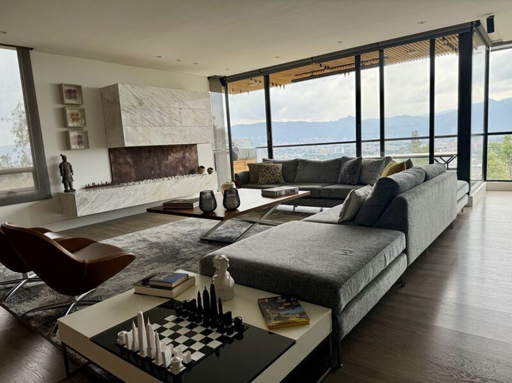 Apartamento de 3 alcobas en venta en Suba Naranjos, Bogotá, 223 m² · foto 6 de 12