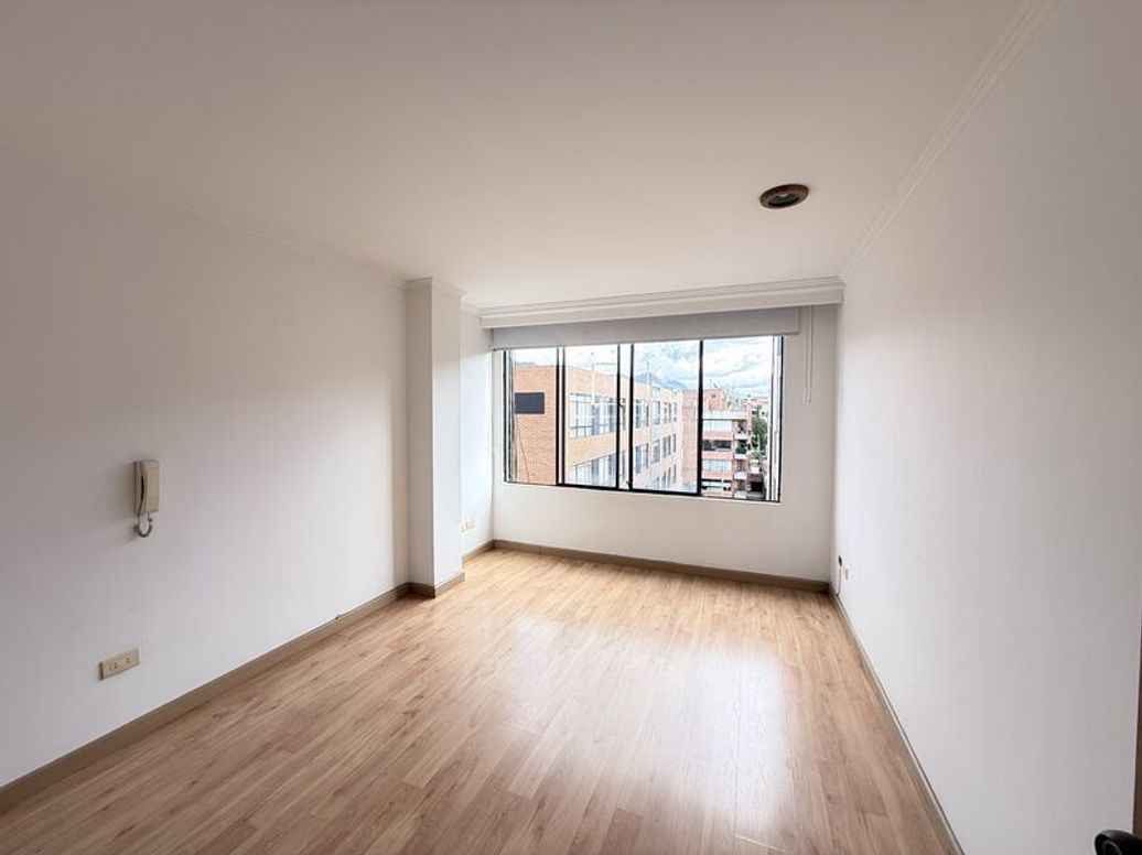 Apartamento de 3 alcobas en venta en Santa Barbara Occidental, Bogotá, 113 m² · foto 9 de 20