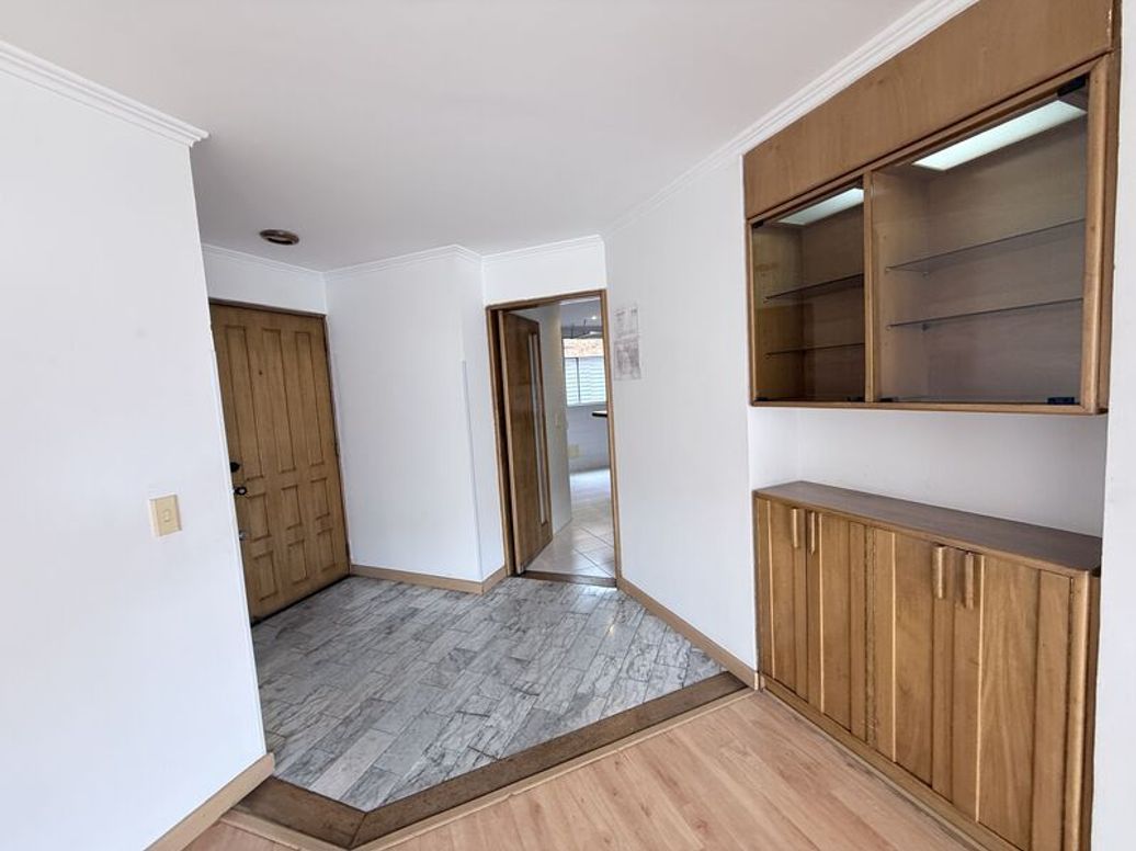 Apartamento de 3 alcobas en venta en Santa Barbara Occidental, Bogotá, 113 m² · foto 17 de 20