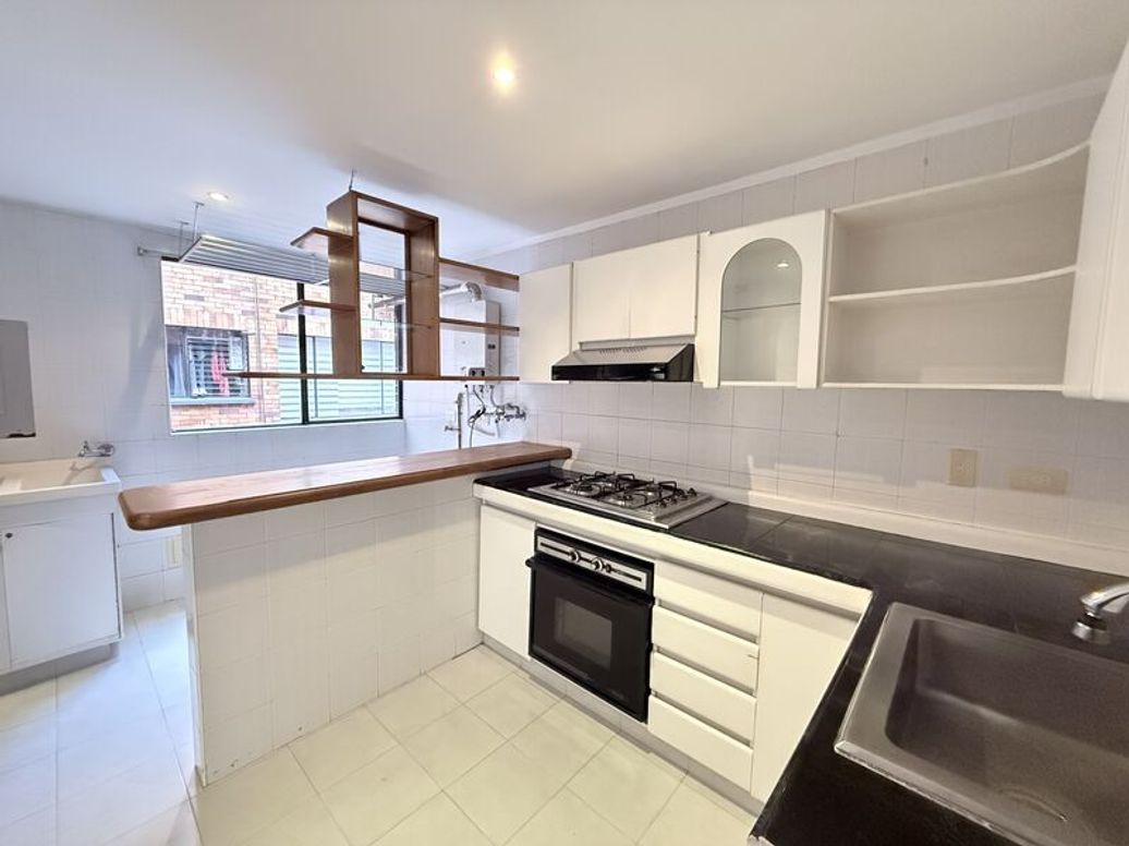 Apartamento de 3 alcobas en venta en Santa Barbara Occidental, Bogotá, 113 m² · foto 18 de 20