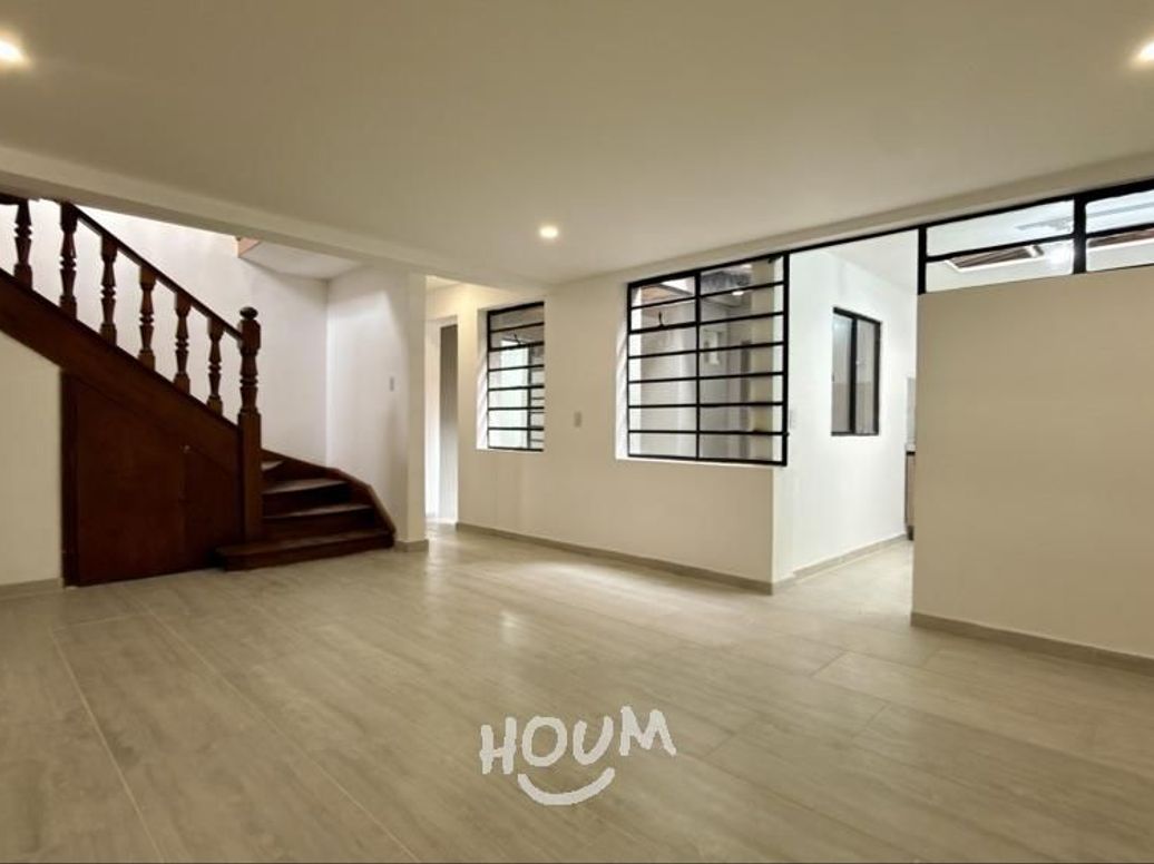 Apartamento en Alcazares. 3 habitaciones. 200 M2 en Colombia